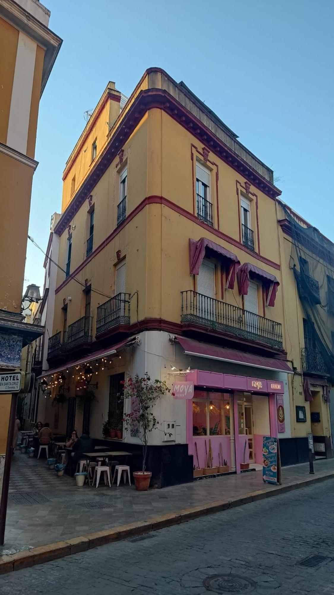 Homeyseville-Lovely Duplex At Santa Cruz 10 Pax, Parking Optional Luaran gambar
