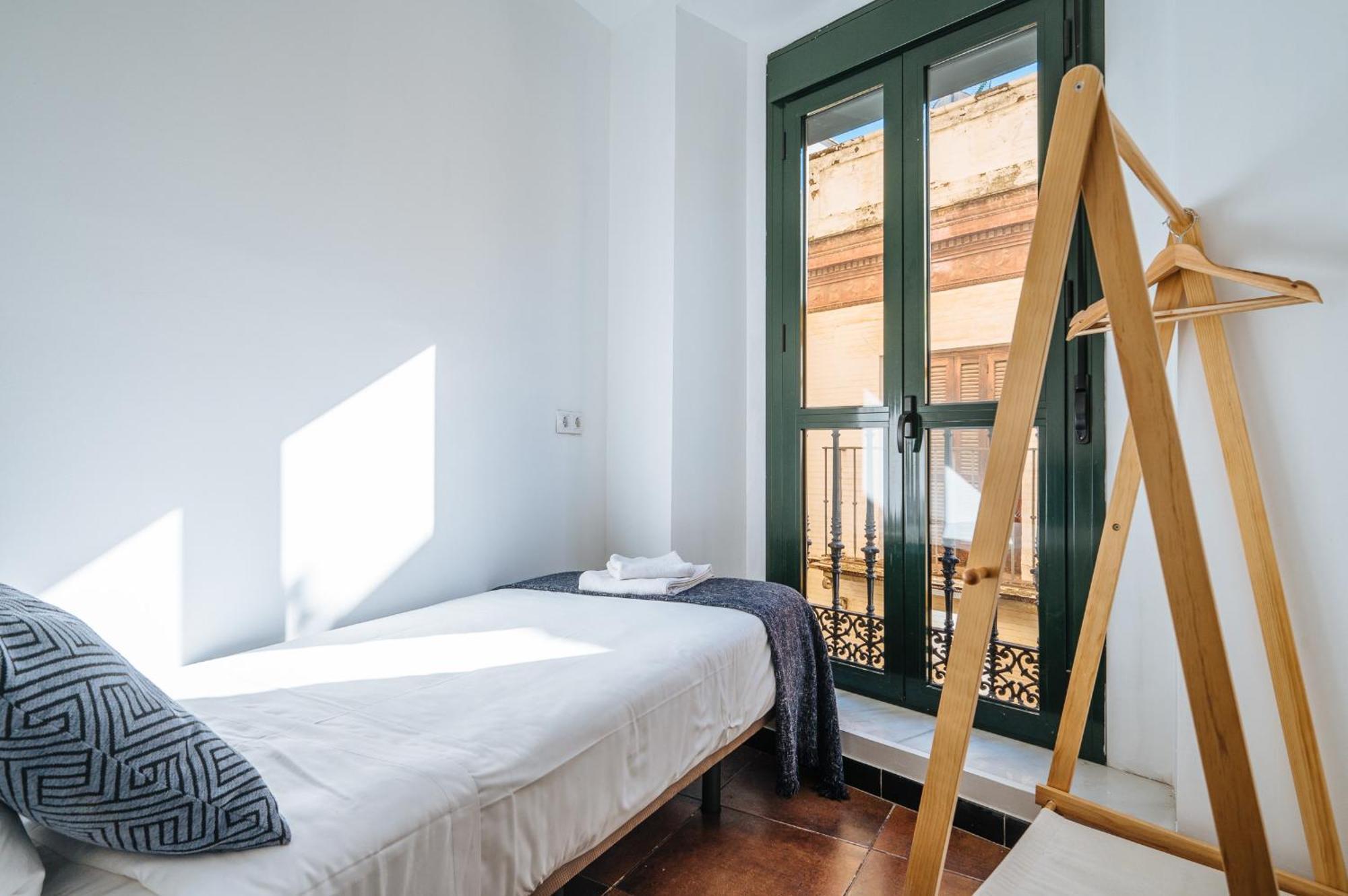 Homeyseville-Lovely Duplex At Santa Cruz 10 Pax, Parking Optional Luaran gambar